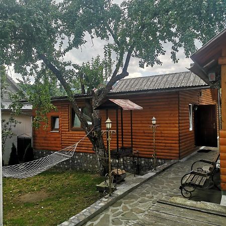 Kotiedzh U Mariny Βίλα Γιαρέμτσε Εξωτερικό φωτογραφία