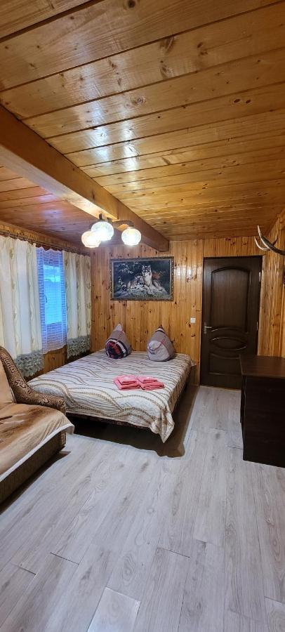 Kotiedzh U Mariny Βίλα Γιαρέμτσε Εξωτερικό φωτογραφία